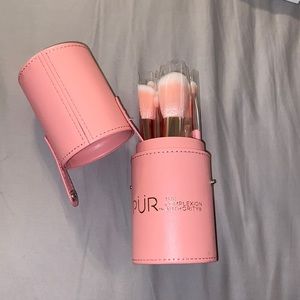 PUR travel set makeup brushes